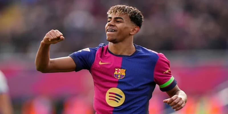 Tài năng trẻ Lamine Yamal