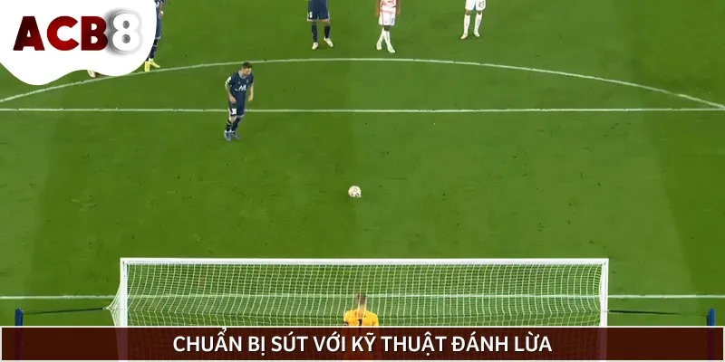 Ở bước này, cầu thủ sẽ đặt chân cách bóng từ 20 - 25 cm